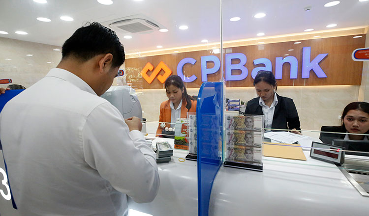 /2026/10/cambodia-deposits-reach-63b-by-august-up-021-52000-645550.htm